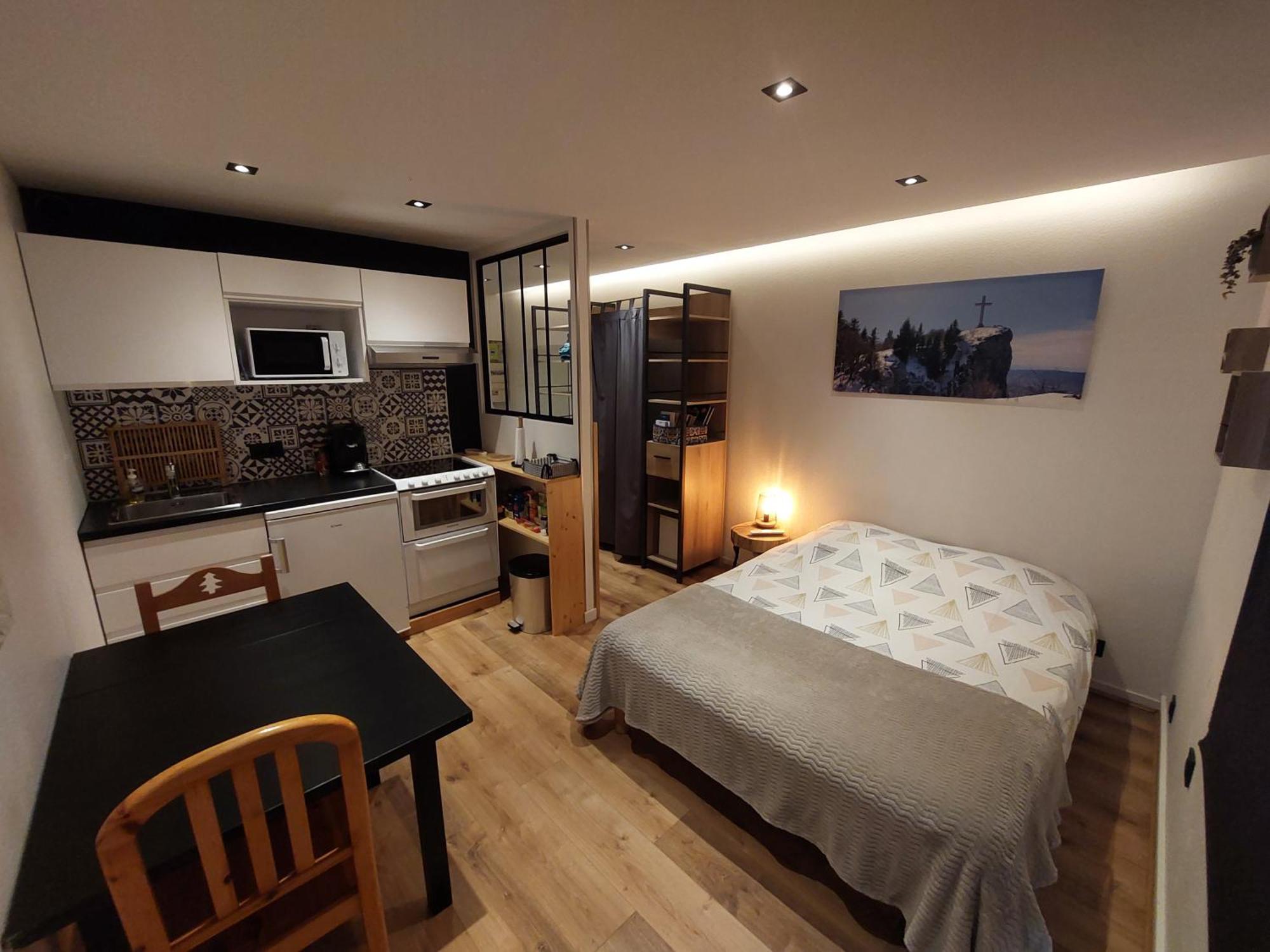 Studio Apartment Chambéry Exterior photo