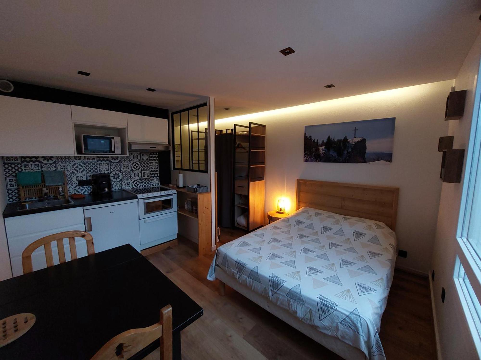 Studio Apartment Chambéry Exterior photo